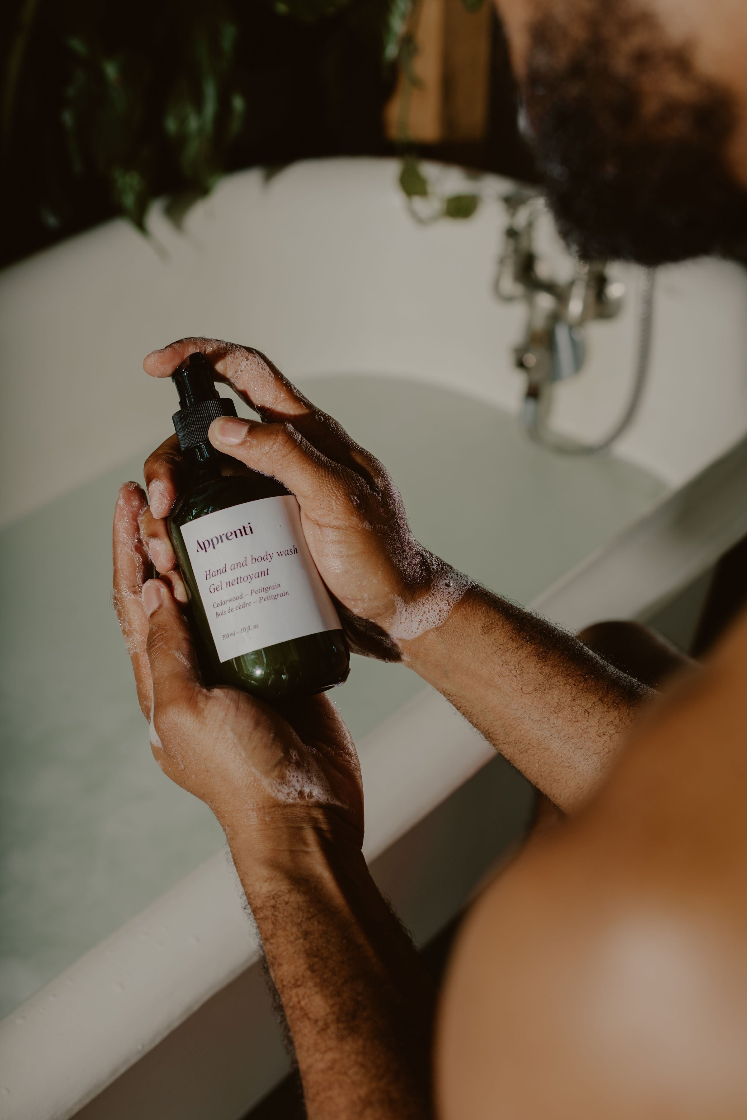 Cedarleaf & Cardamom Hand and Body Wash - Apprenti